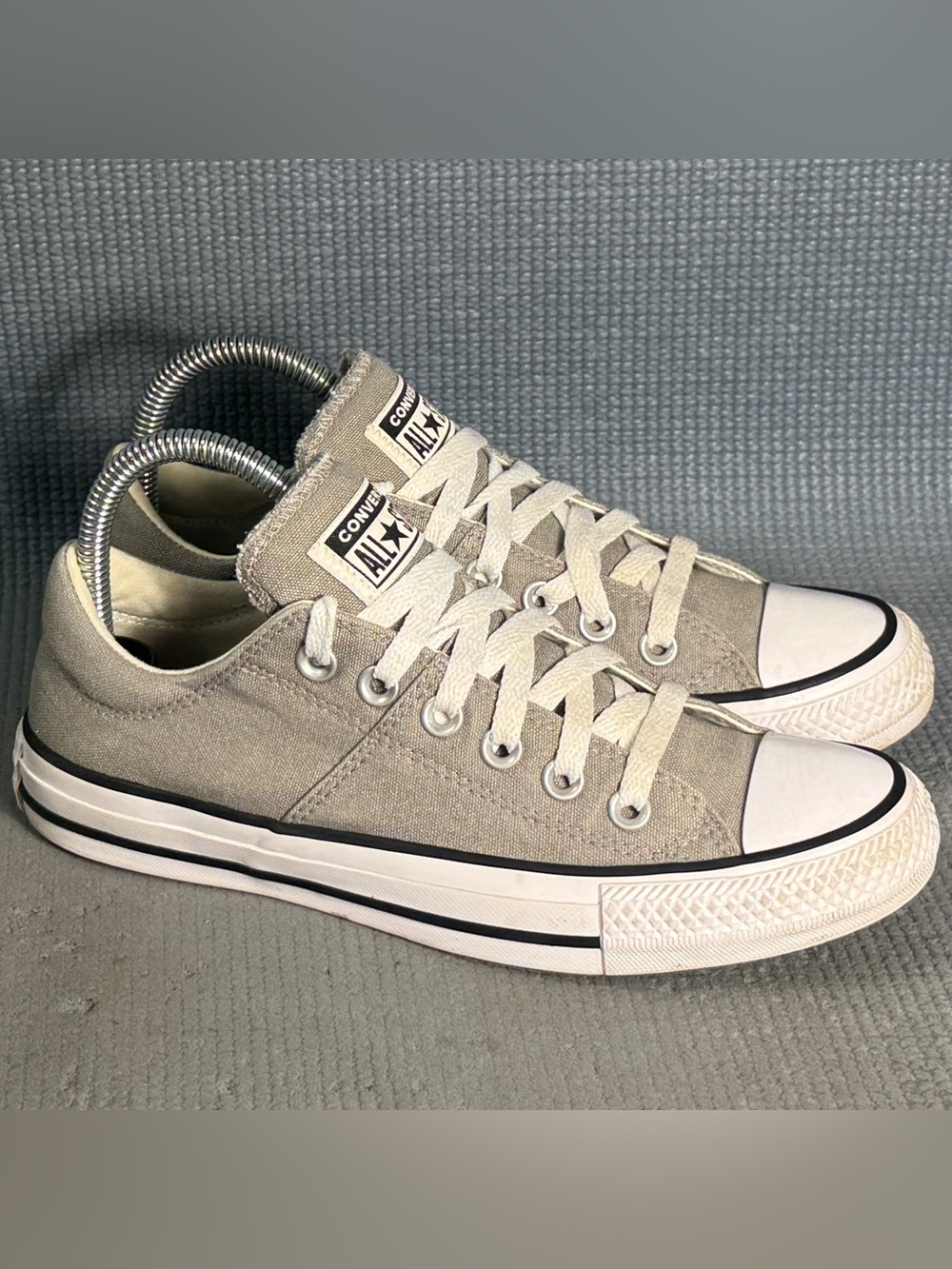 Converse Chuck Taylor All Star Madison Low Gray Sneakers‎ Women’s Size 7